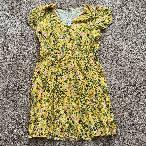 Old Navy Yellow Floral Dress - Picture 2 of 7